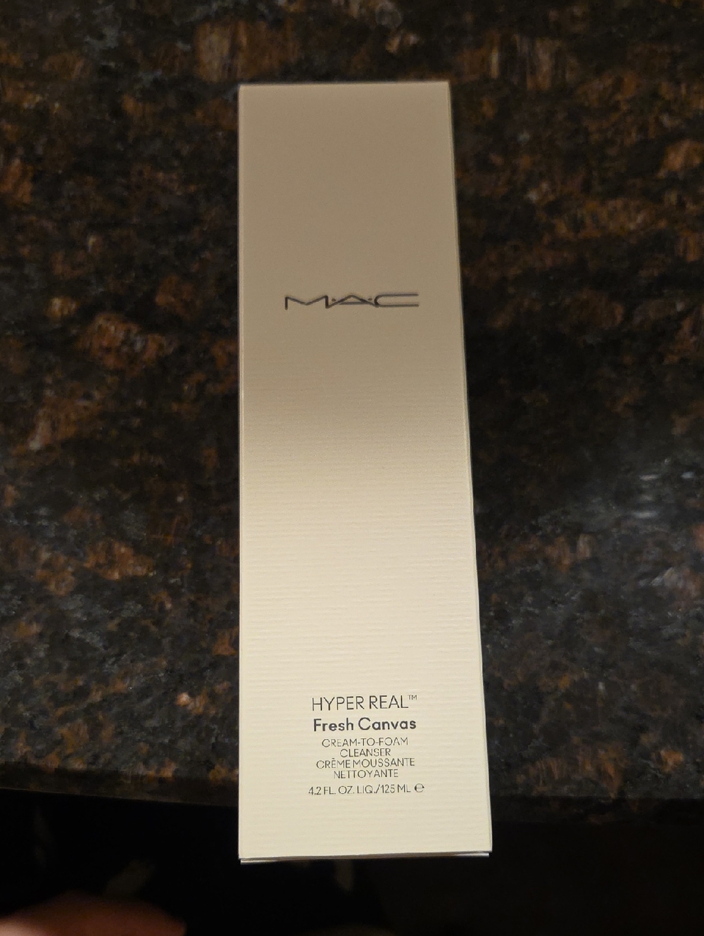 MAC Hyper Real Fresh Canvas Cream-To-Foam Cleanser New